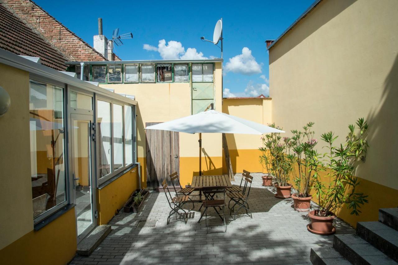 Ubytování Domeček v Mikulově Exterior foto